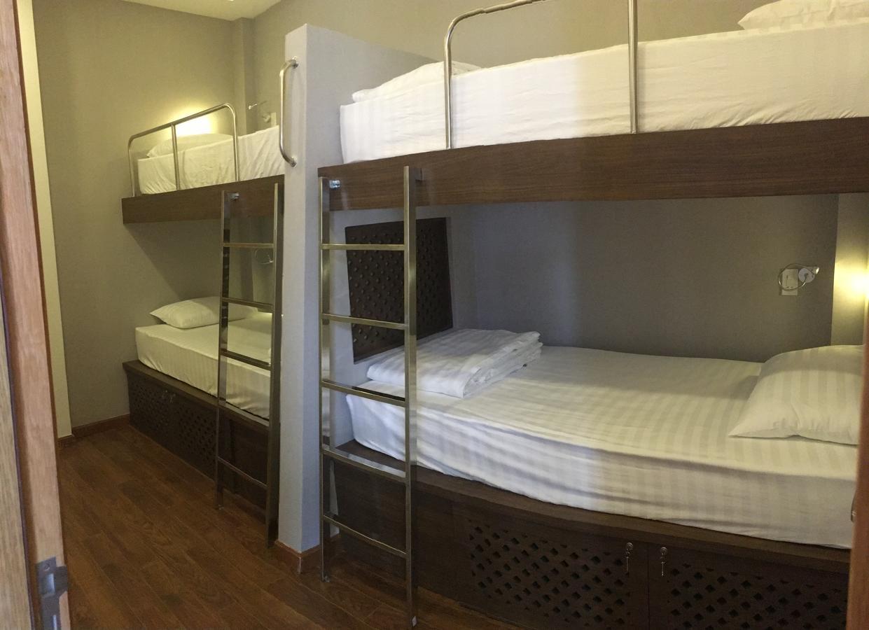 The Alley Hostel На Транг Екстериор снимка